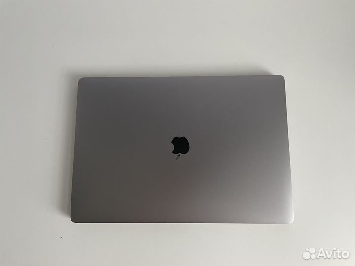 MacBook Pro 16 i9 2.4GHz 64GB 1TB