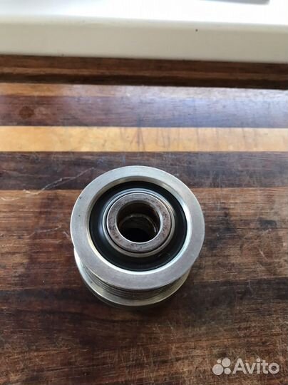 Обгонная муфта генератора BMW X5 E70