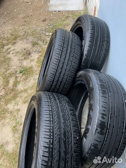 Nexen Roadian 581 235/55 R19 101H