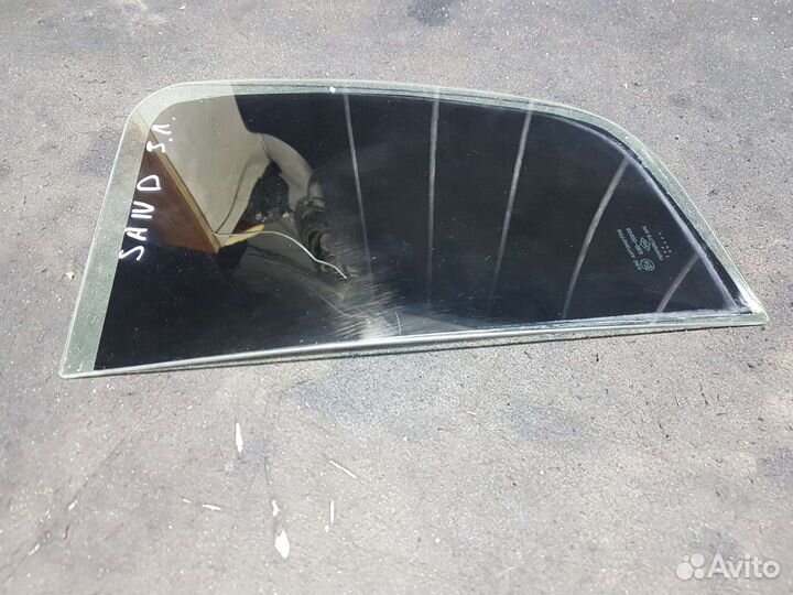 Форточки задней левой двери renault sandero