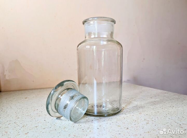 Бутылка стеклянная с притертой пробкой 0,5 л