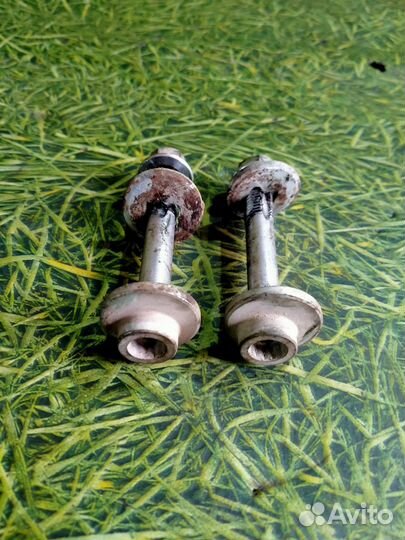 Болты болт развальный для Форд Фокус 1 1.6л 2003г