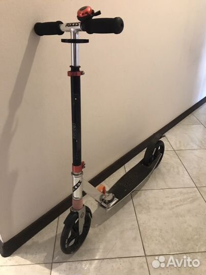 Самокат Roses