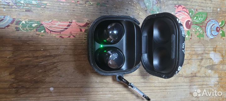 Samsung galaxy bads pro