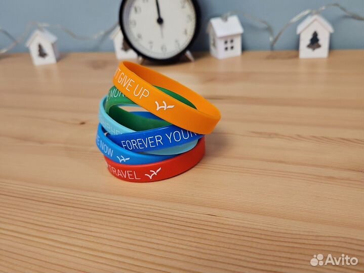 Силиконовые браслеты