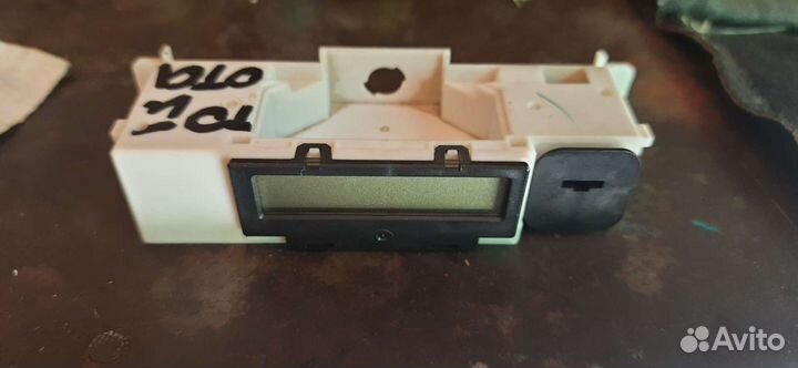 Блок в щиток приборов Тойота