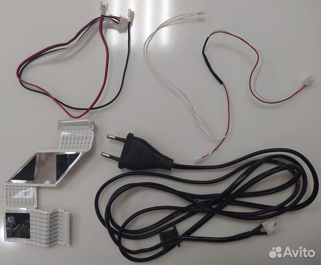 Телевизор dexp H32D7200C в разборе