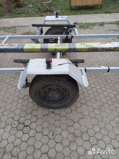 Лодочный прицеп