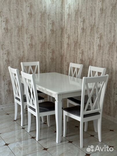 Стол и Стулья