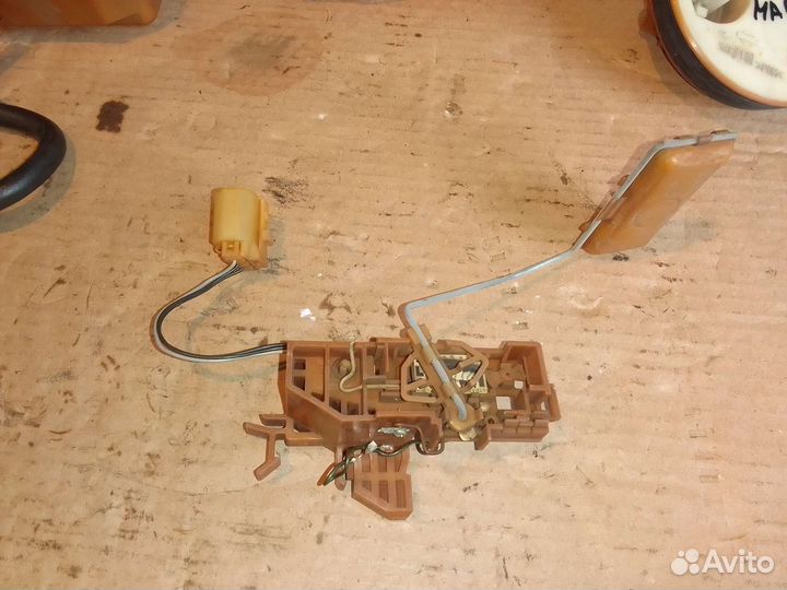 Датчик уровня топлива Nissan March 1.0 K11