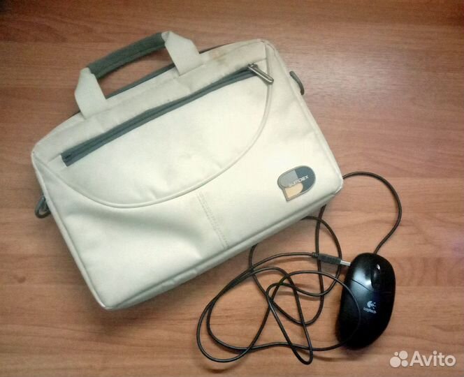 Нетбук Samsung N150-JA01 (черный)