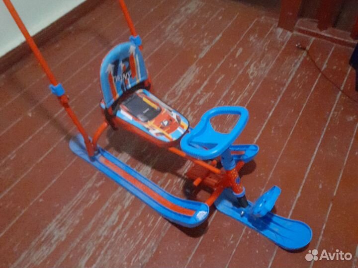 Детский снегокат