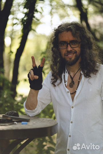 Диджей, звук, свет, дым-машина, певец