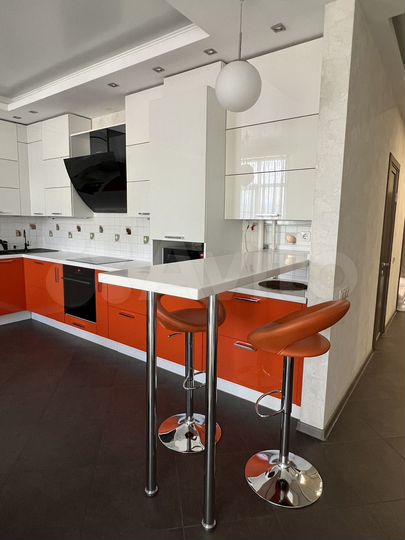 4-к. квартира, 92,5 м², 5/10 эт.