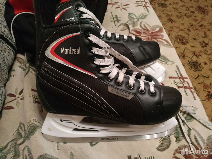 Коньки хоккейные