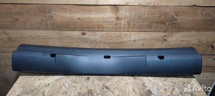 Обшивка багажника задняя Volkswagen Passat B7