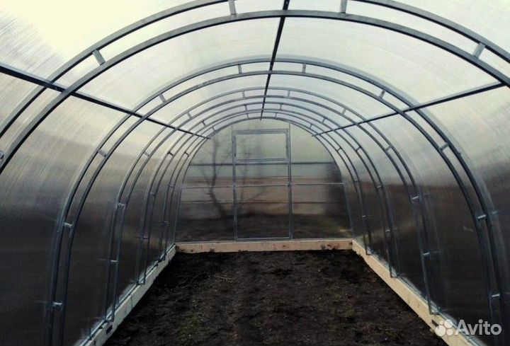 Теплица из поликарбоната