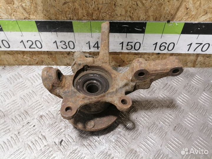 Кулак поворотный передний левый Nissan Almera N16