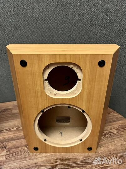 Корпусы от акустики Focal JMLab Opal SR10