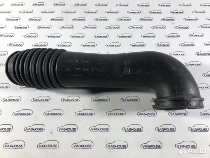 Патрубок воздушного фильтра Ford Focus MK 1 2003