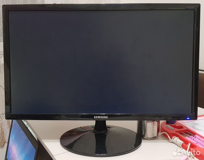 Монитор Samsung 24 дюйма