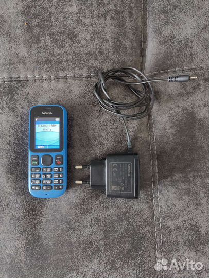 Телефон Nokia 100