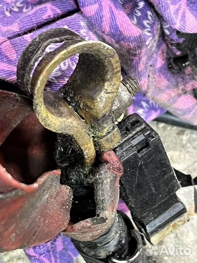 Плюсовой провод nissan primera P10