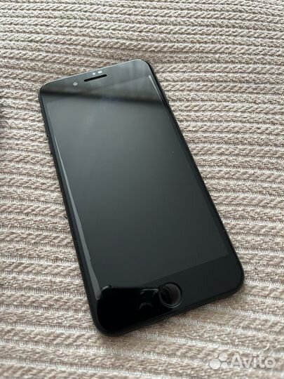 Телефон iPhone 7 plus