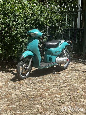 Скутер Aprilia scarabeo мопед
