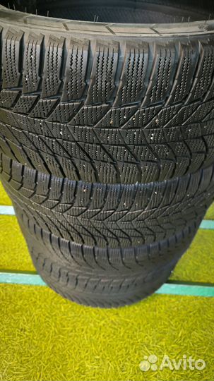 Triangle Snowlink TWT02 245/45 R18 100VR