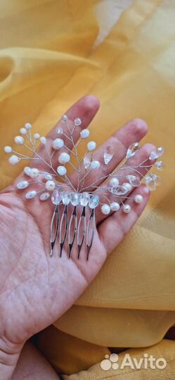 Гребень ручной работы в прическу
