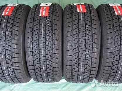 Bridgestone Blizzak DM-V3 275/40 R22 107T