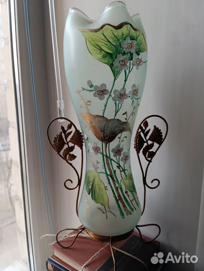 Антикварная ваза