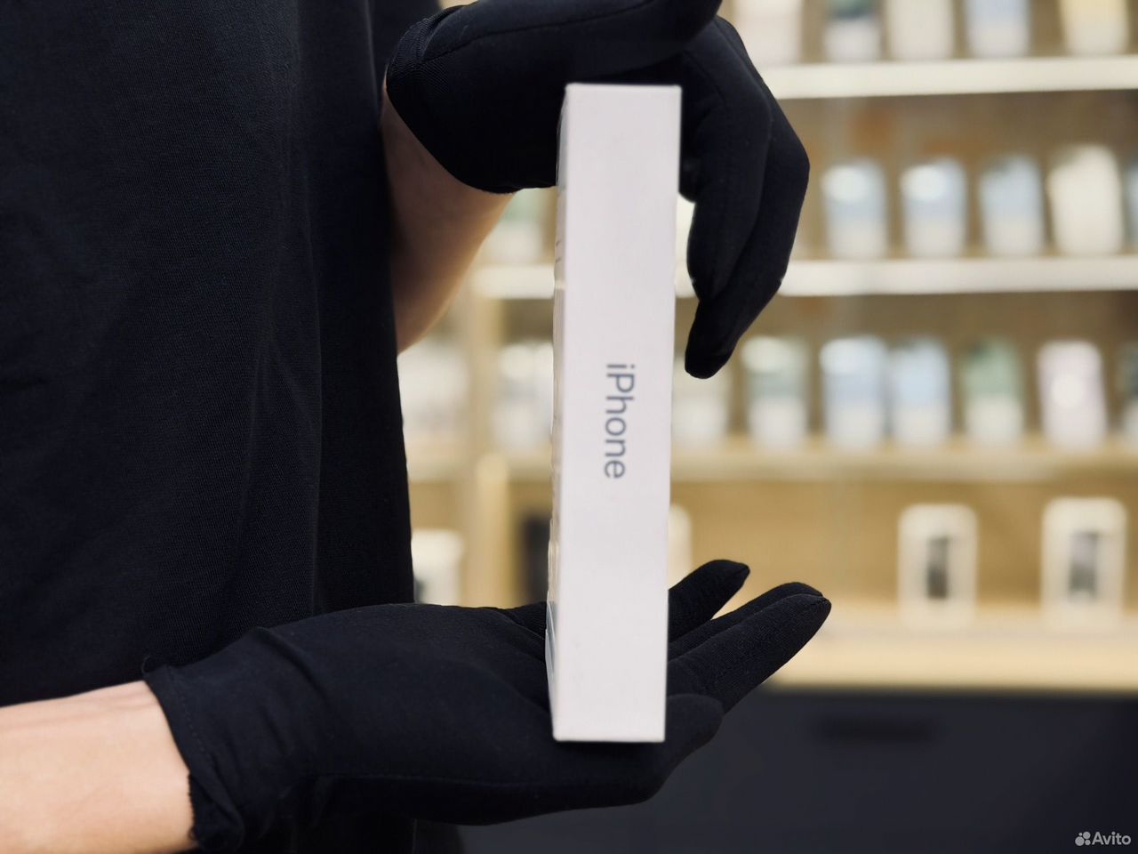 iPhone 17 Pro, 256 ГБ, SIM + eSIM