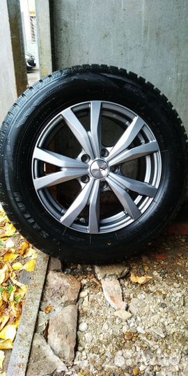 Колеса зимние шипованные 215/65/16. Литьё 5*114,3