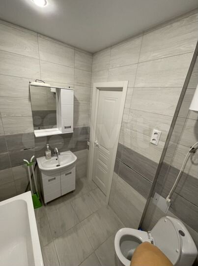 2-к. квартира, 55 м², 2/16 эт.