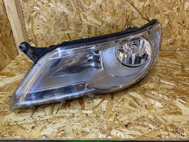 Фара VW Tiguan 2008