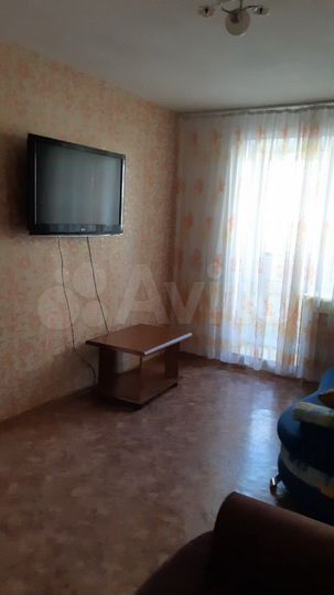 2-к. квартира, 60 м², 1/3 эт.