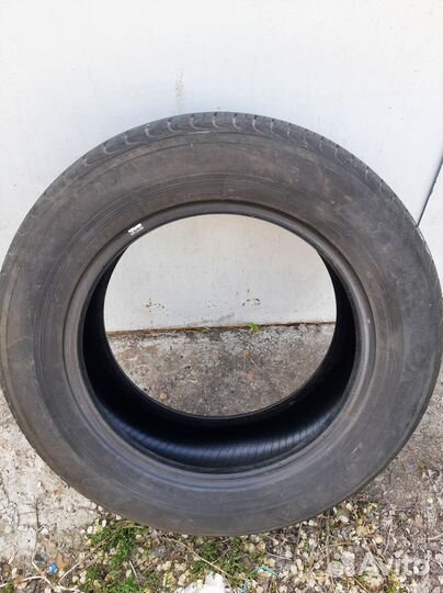 Yokohama BluEarth AE01 215/60 R16 99H