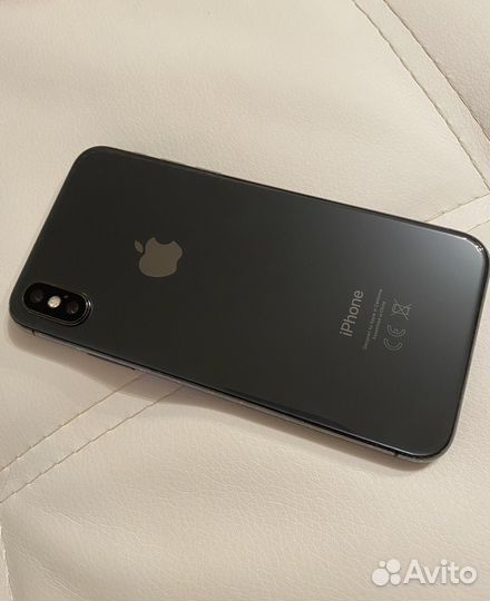 iPhone X, 64 ГБ