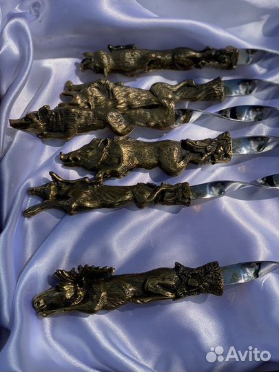 Набор шампуров с бронзовыми фигурками животных