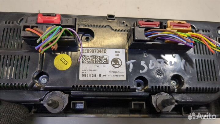 Переключатель отопителя Skoda Octavia (A7), 2016