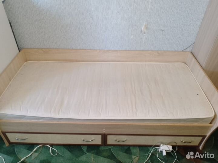 Продам кровать бу