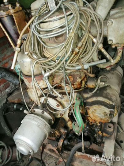 Судовой двигатель