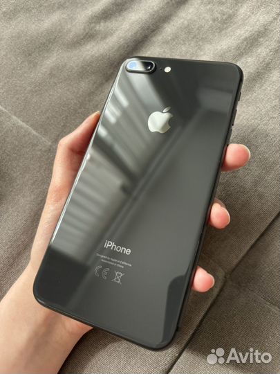 iPhone 8 Plus, 64 ГБ