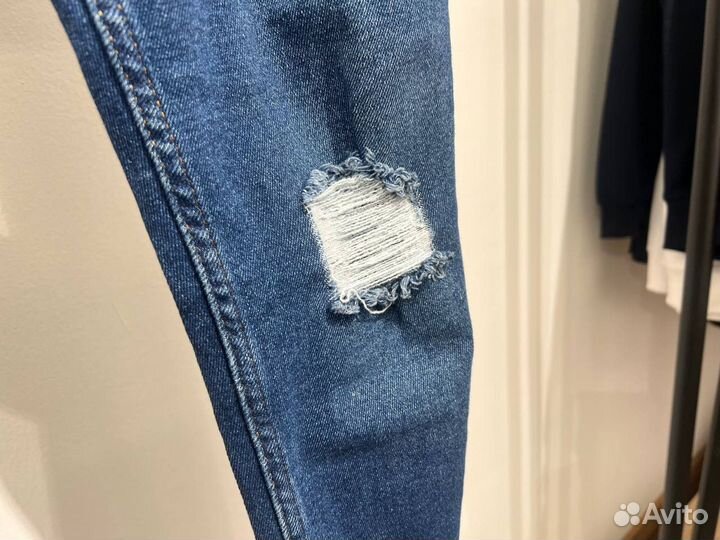 Джинсы hugo boss