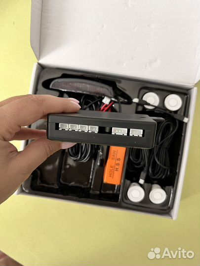 Парктроник белый новый