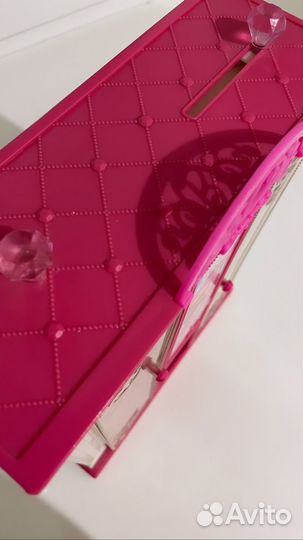 Шкаф Barbie торговый автомат