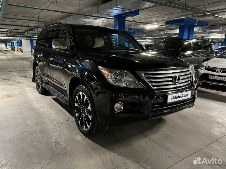 Lexus LX 5.7 AT, 2010, 270 200 км