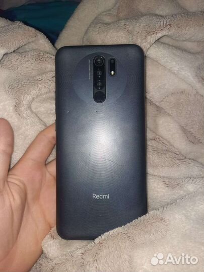Телефон Redmi 9